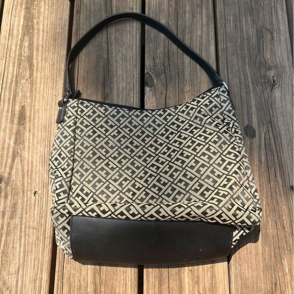 Tommy Hilfiger Monogram Black Leather Tote Bag - Picture 2 of 5